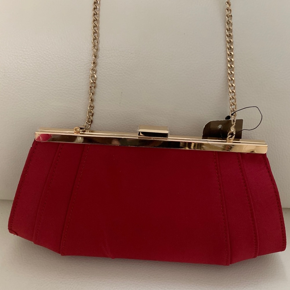 Giani Bernini Satin Clutch/Shoulder Bag In Wine